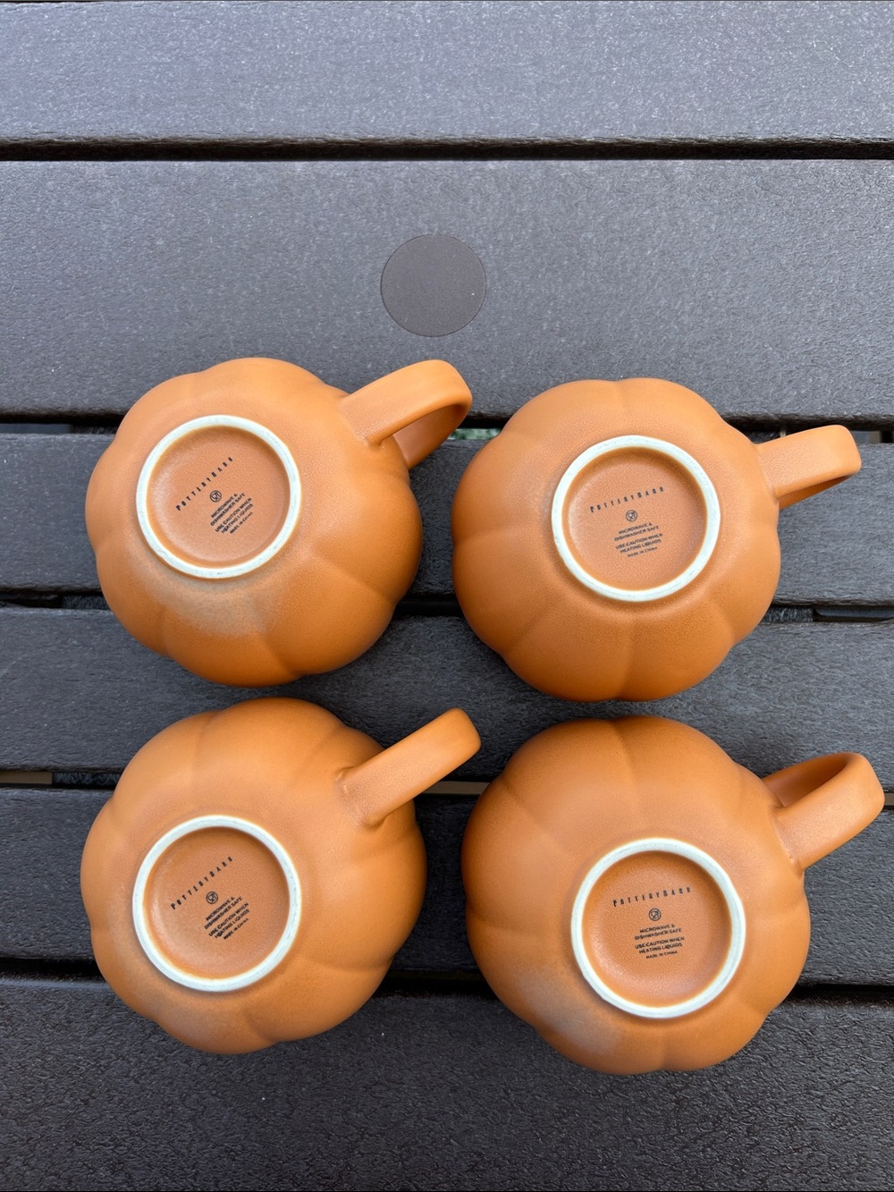 Pottery Barn Stoneware Pumpkin Mugs Set of 4 NWT 🎃🍂🍁 - Picture 4 of 8